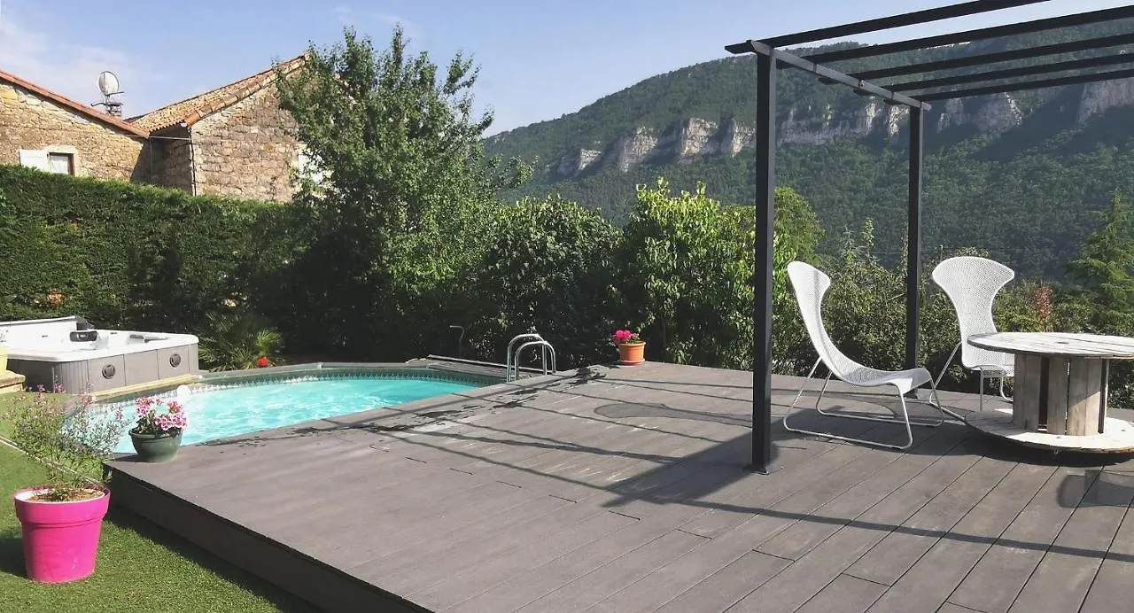فندق Lesoleilo Mostuéjouls 0*,