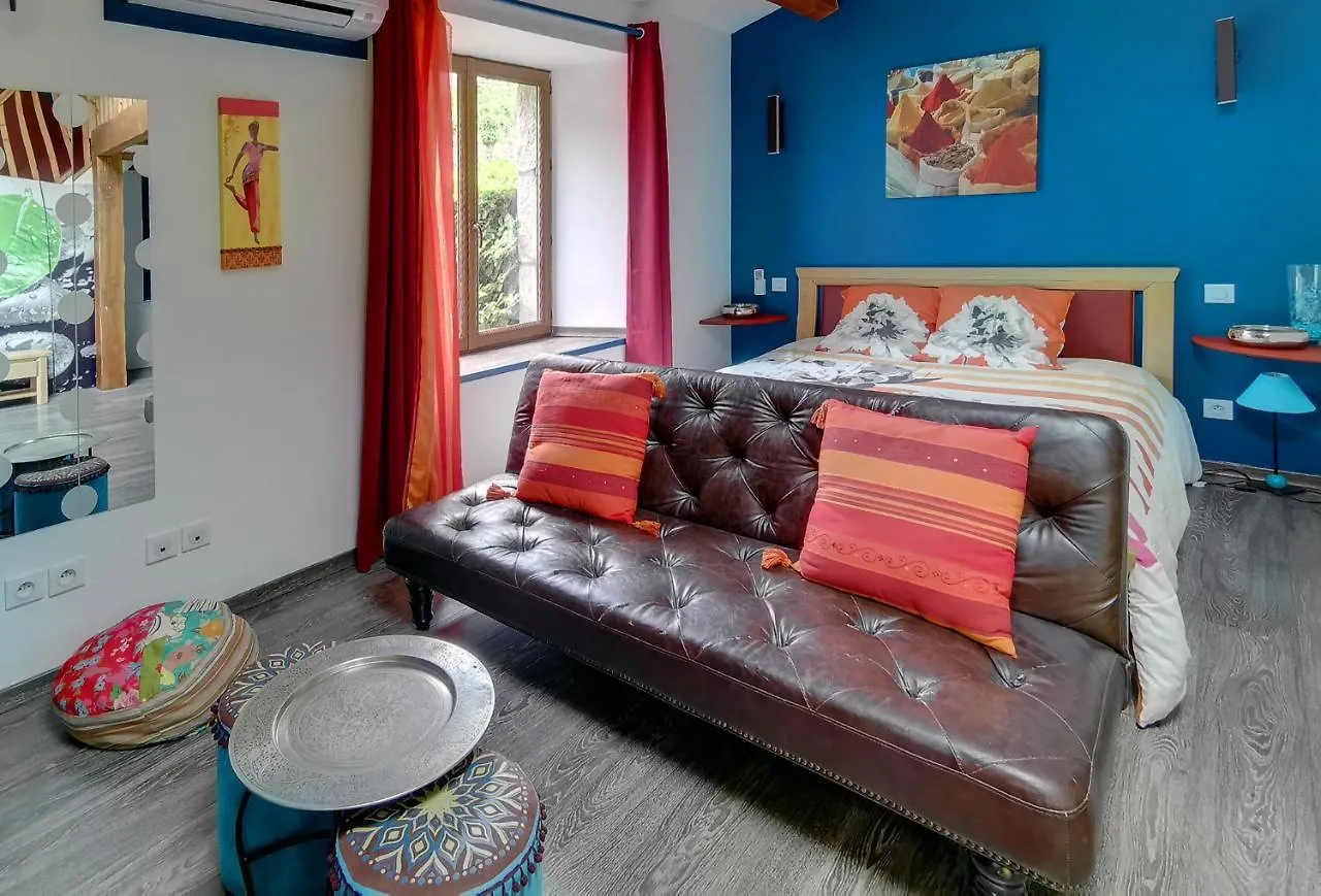 فندق Lesoleilo Mostuéjouls