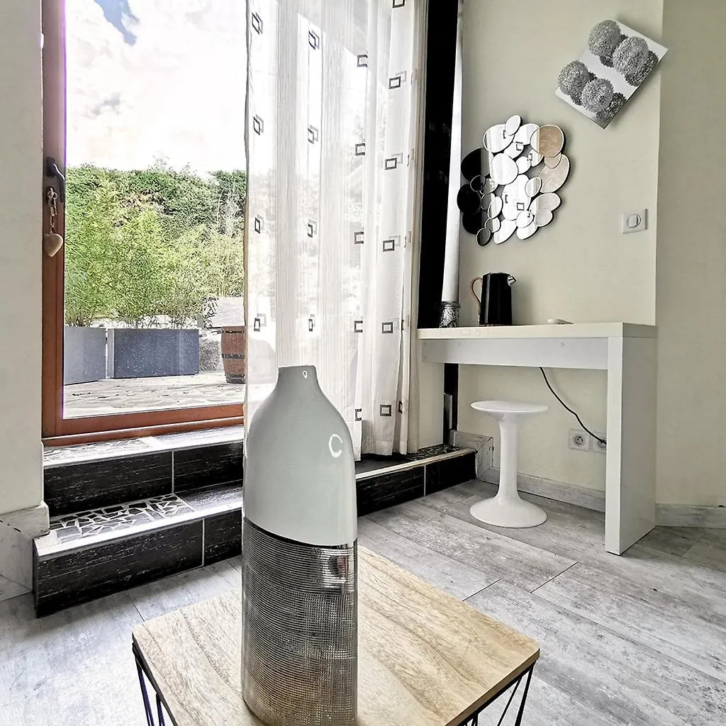 فندق Lesoleilo Mostuéjouls بيت ضيافة